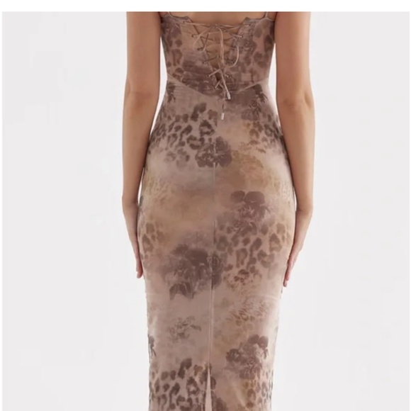 House of CB Aiza - Cream floral print dress - Picture 3 of 3